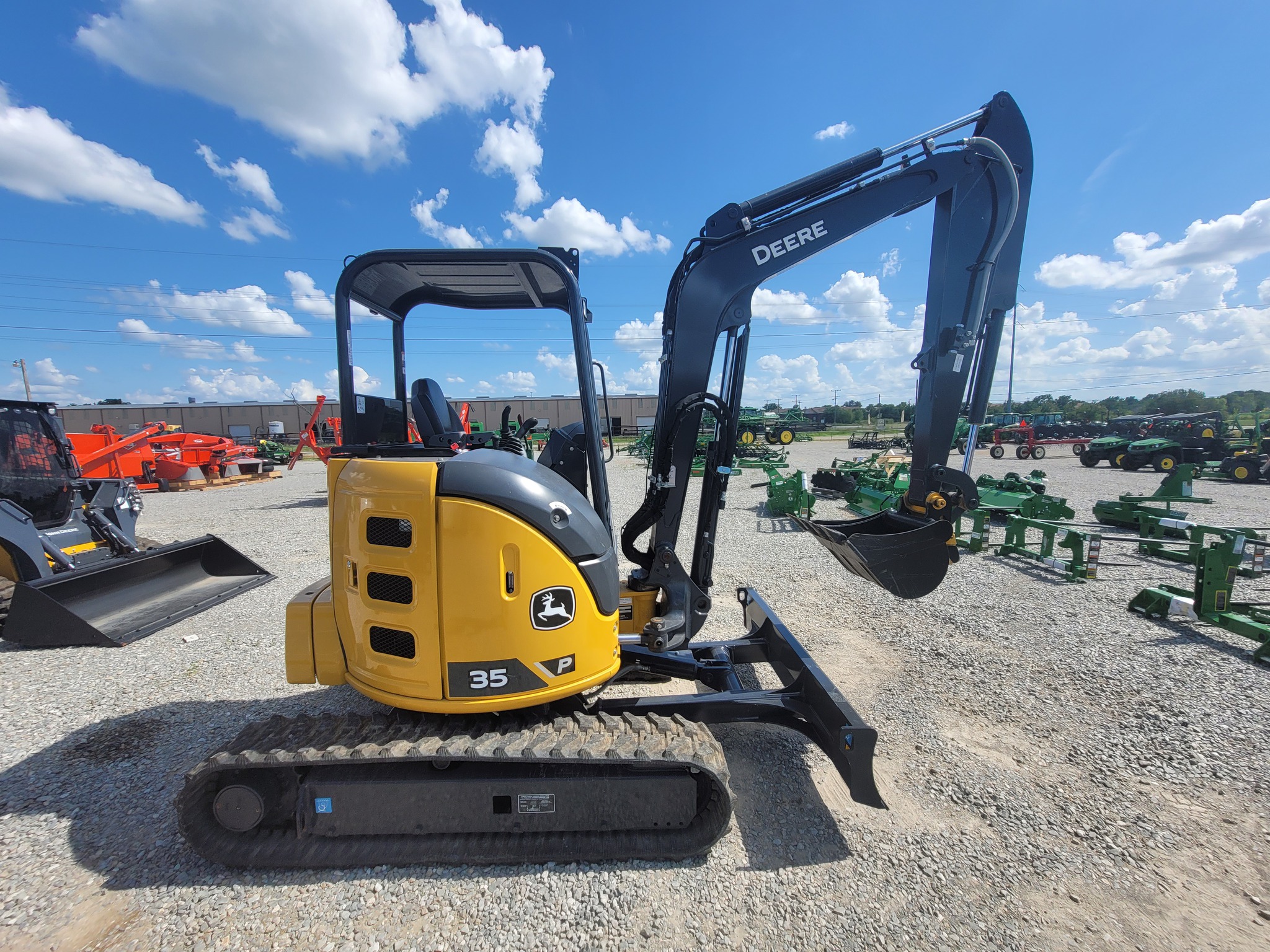 2024 John Deere 35 P Image 6