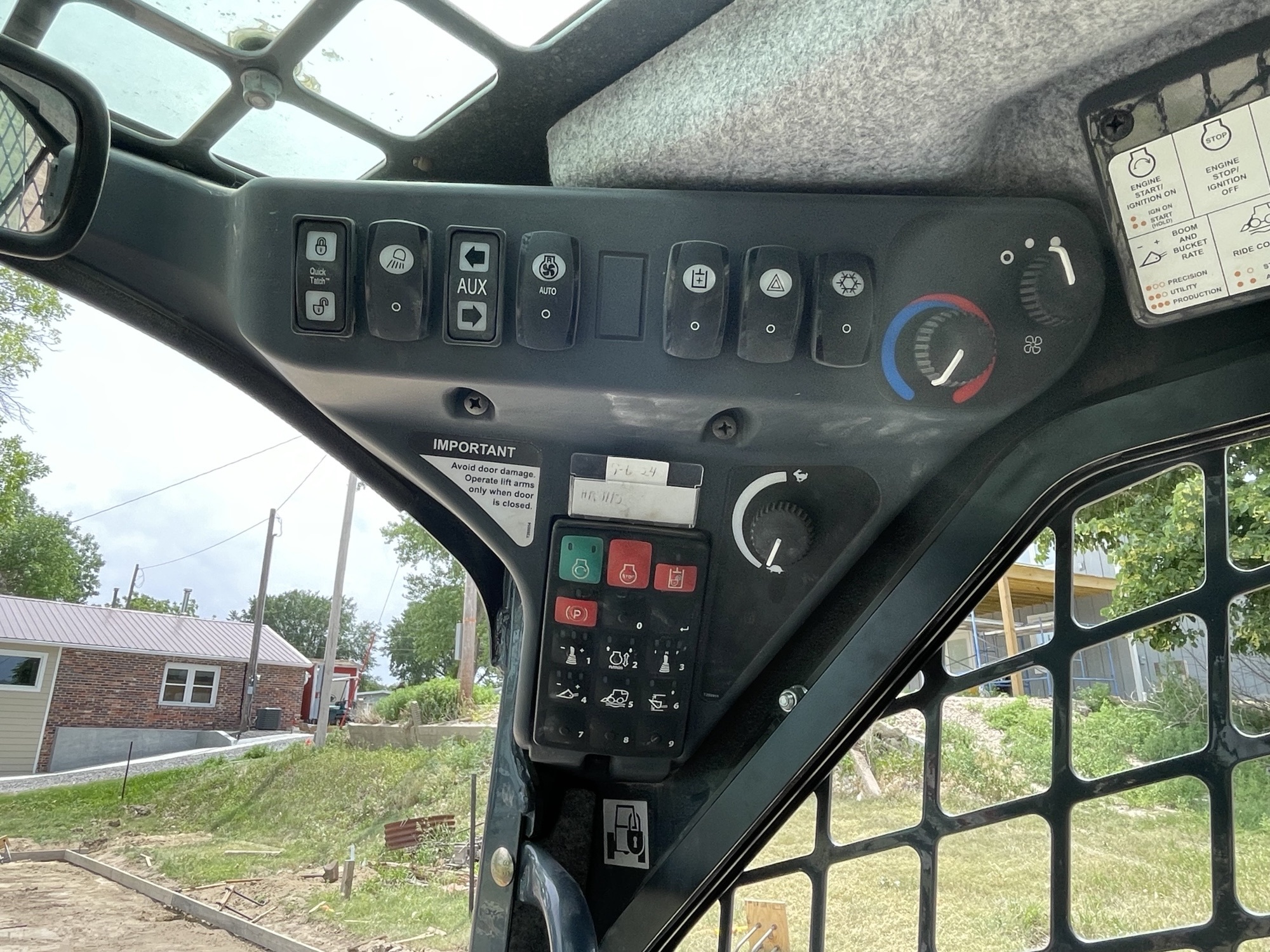 2019 John Deere 333G Image 14