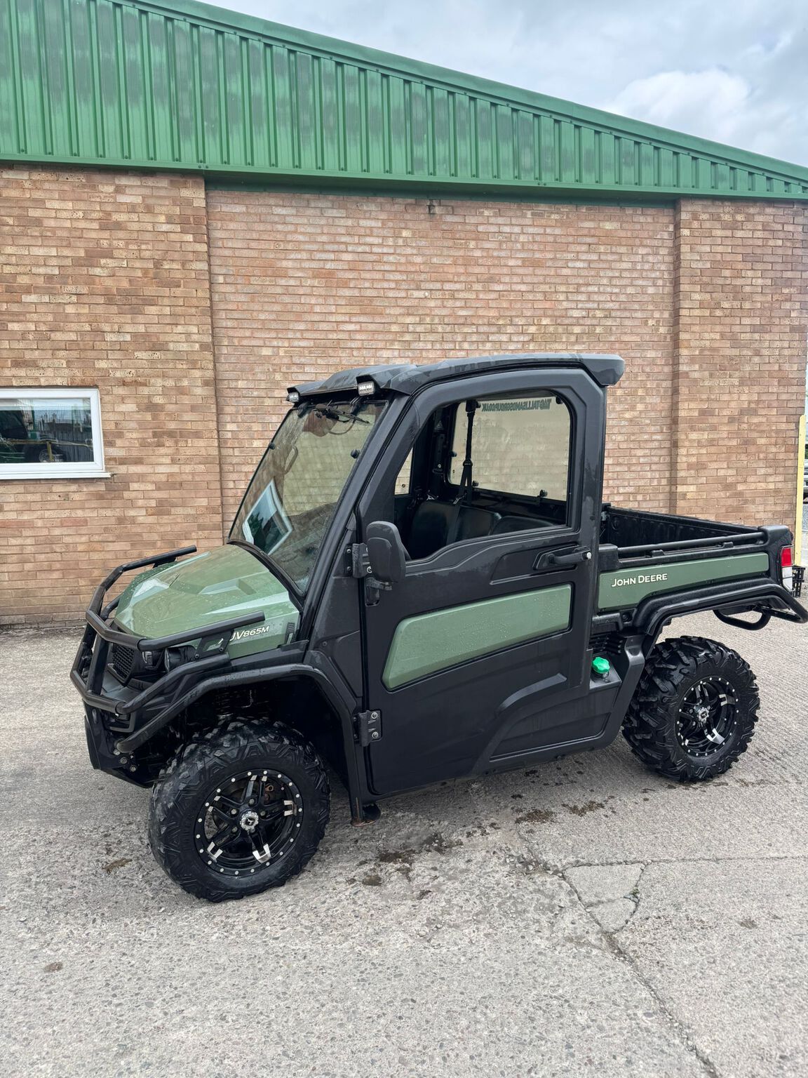 2023 John Deere XUV 865M