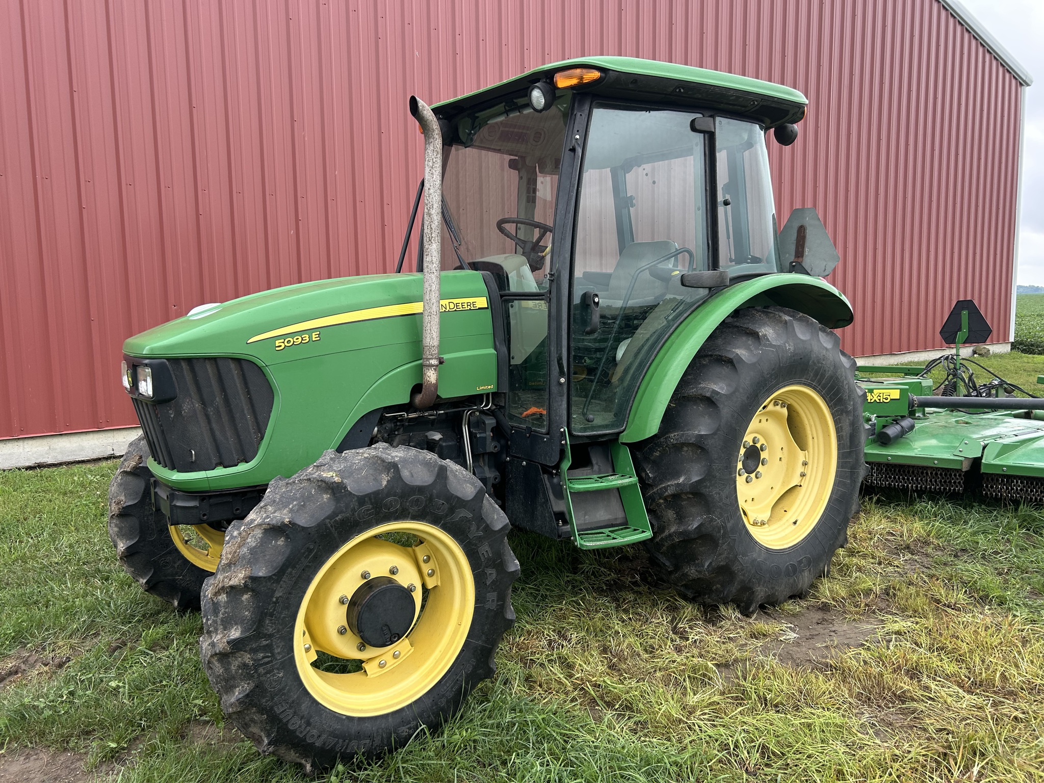 2010 John Deere 5093E Image 22