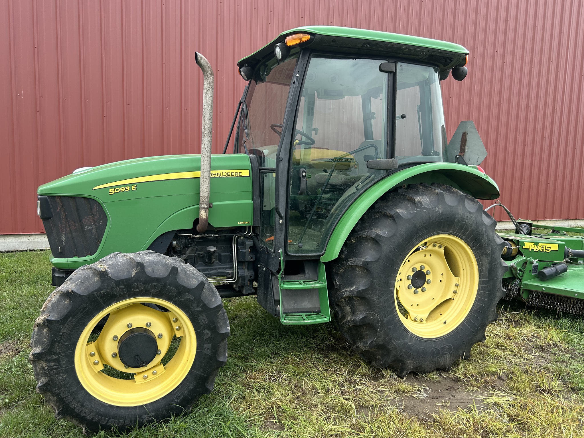 2010 John Deere 5093E Image 6