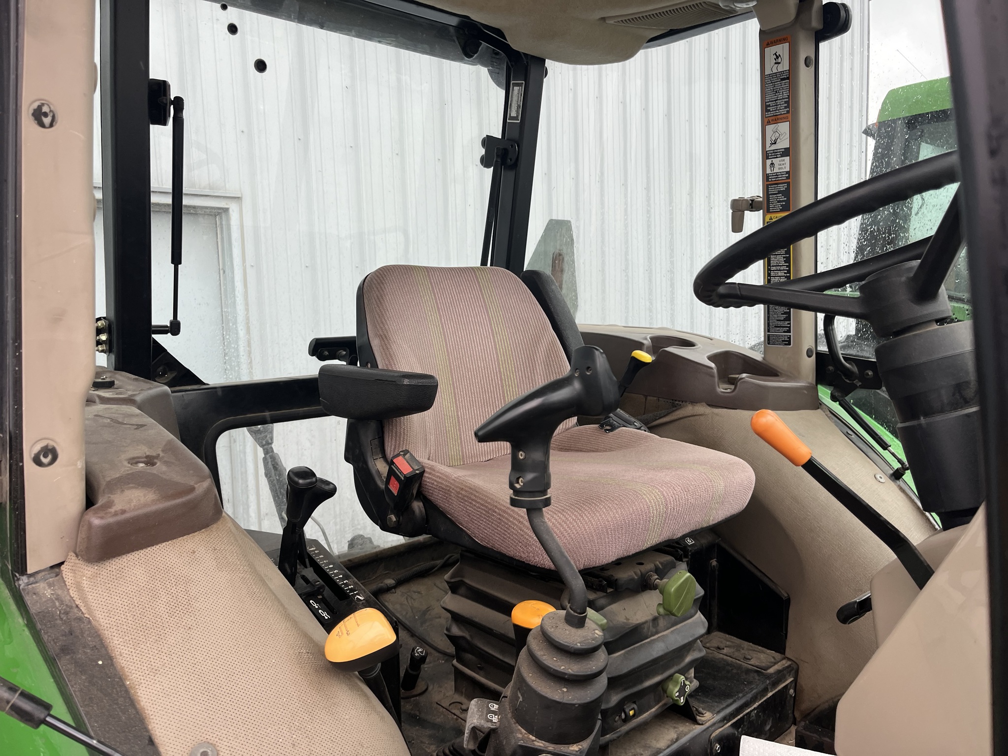 2010 John Deere 5093E Image 5