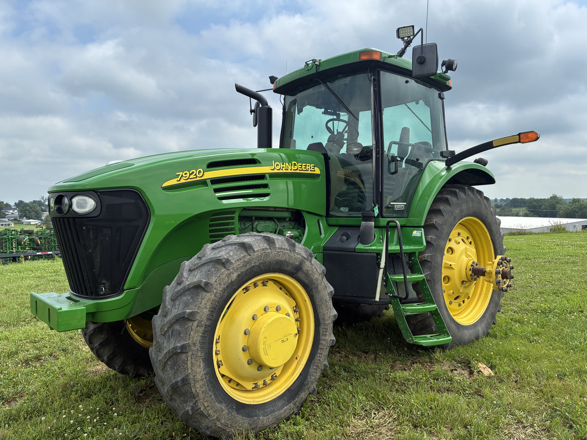 2006 John Deere 7920 Image 8