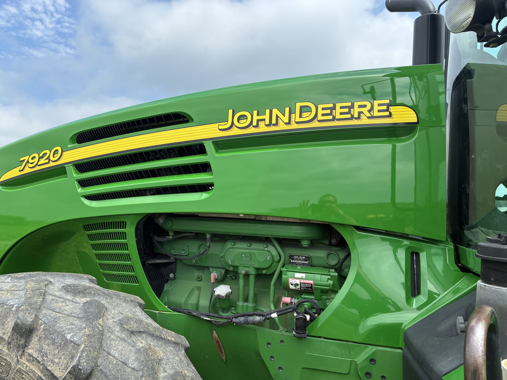 2006 John Deere 7920 Image 10