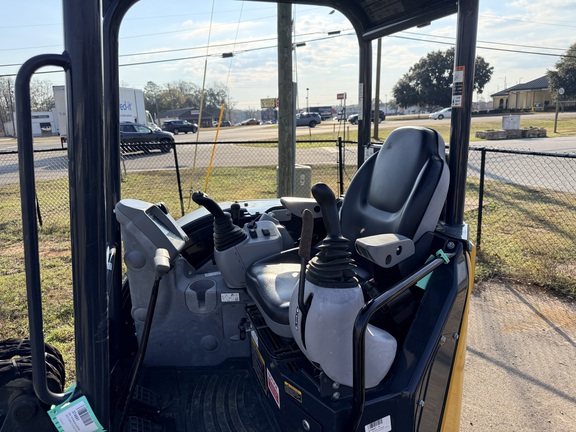 2021 John Deere 30G Photo 6