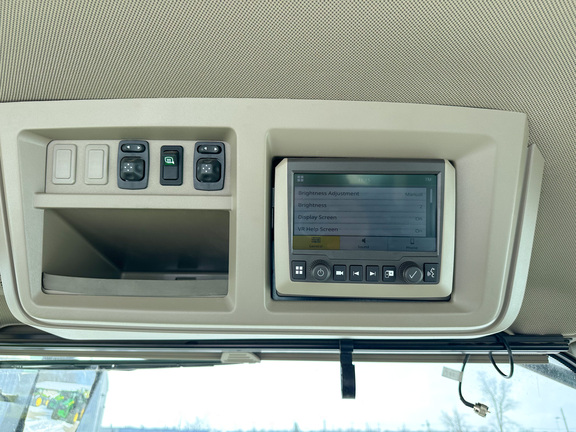 2025 John-Deere 8R 340