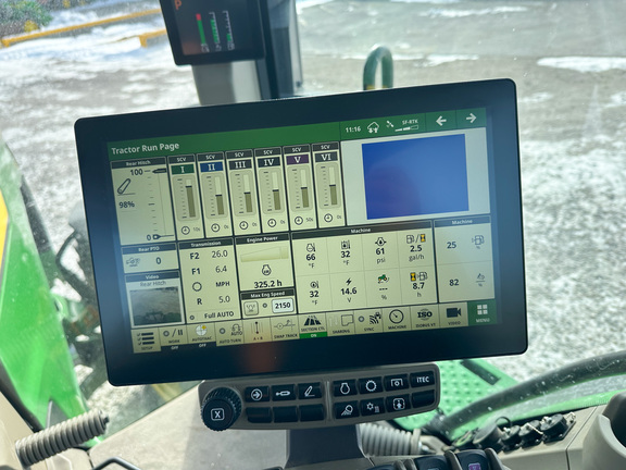 2025 John-Deere 8R 340