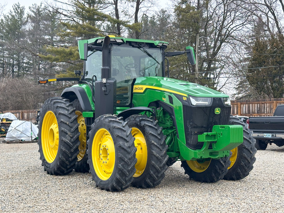 2025 John-Deere 8R 340