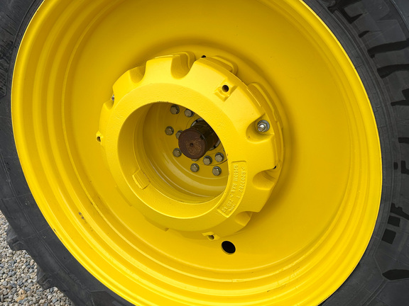 2025 John-Deere 8R 340