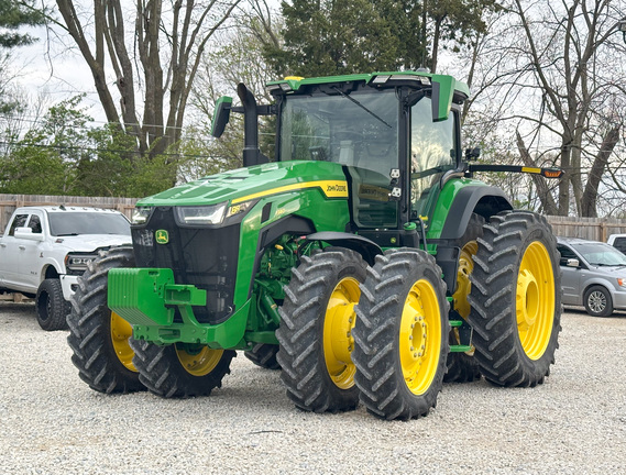 2025 John-Deere 8R 340