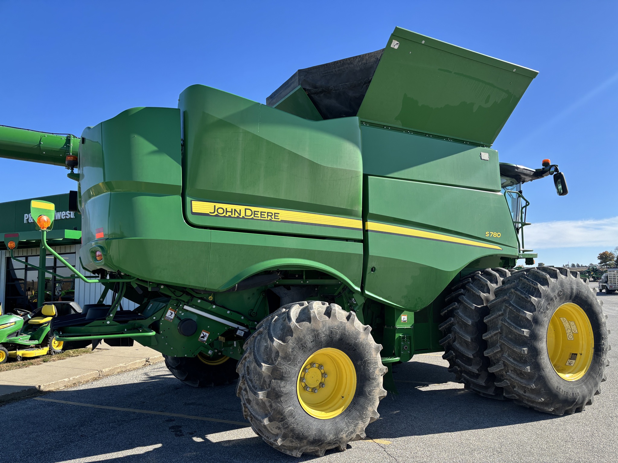 2020 John Deere S780 Image 5