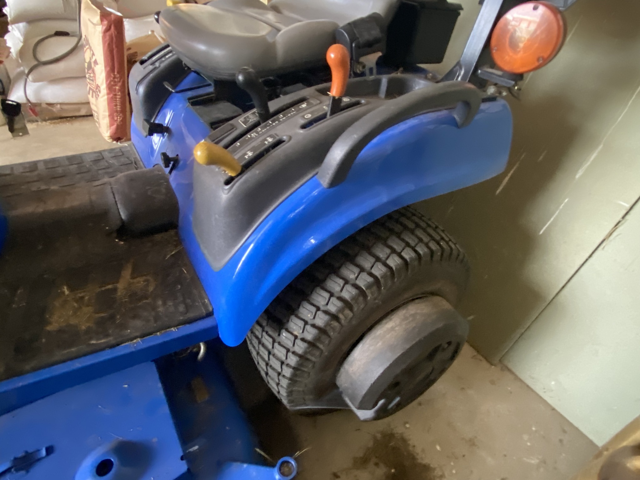 2007 New Holland TZ25DA Image 3