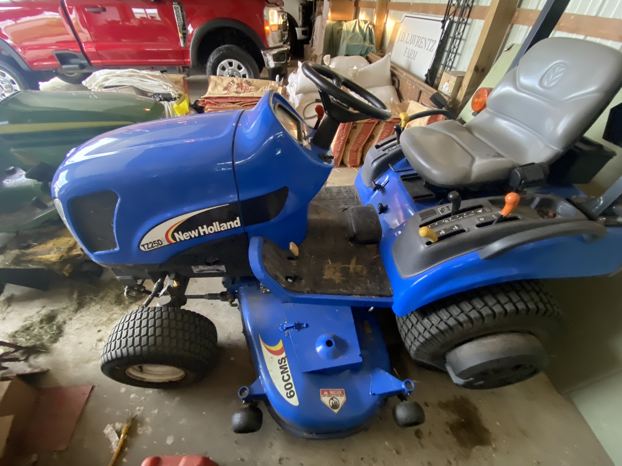 2007 New Holland TZ25DA Image 2