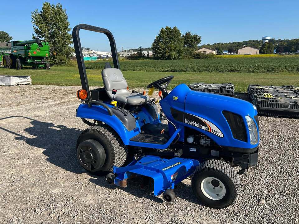 2007 New Holland TZ25DA Image 2