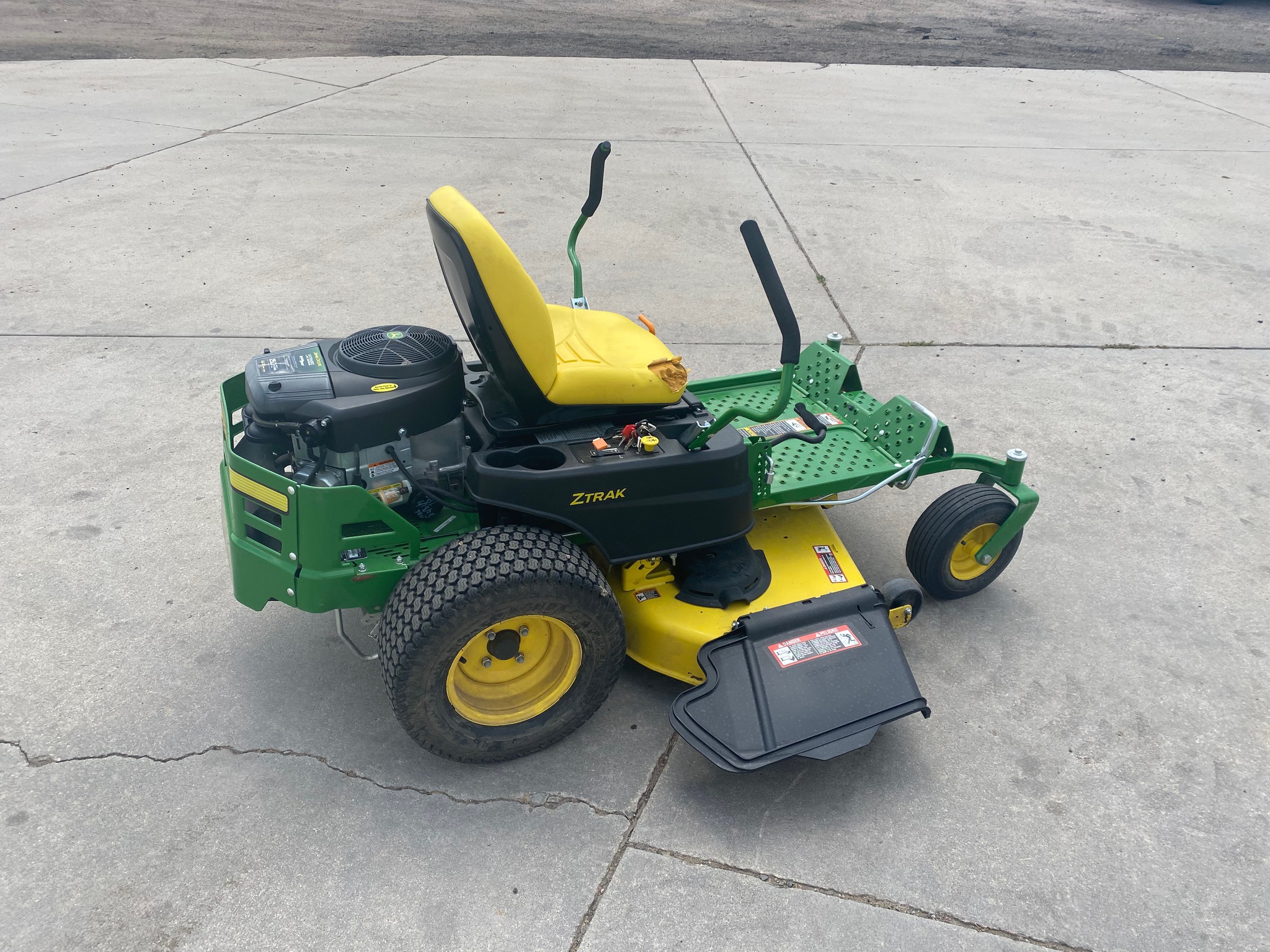 2020 John Deere Z375R Image 6