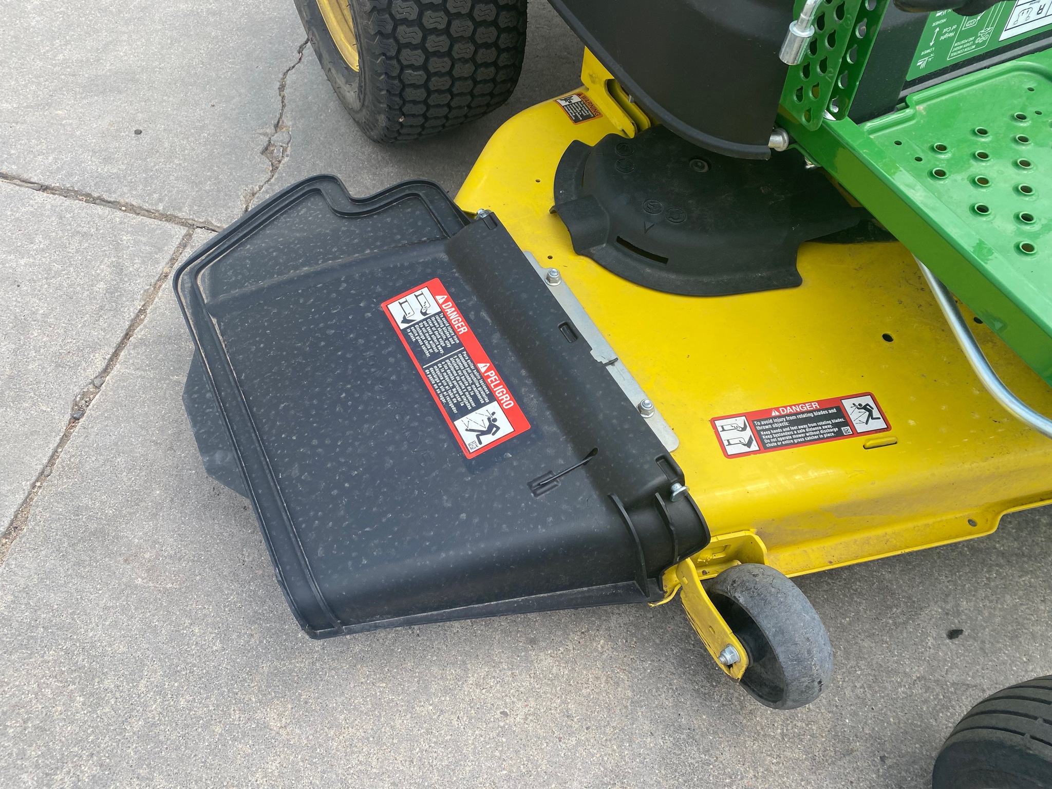 2020 John Deere Z375R Image 10