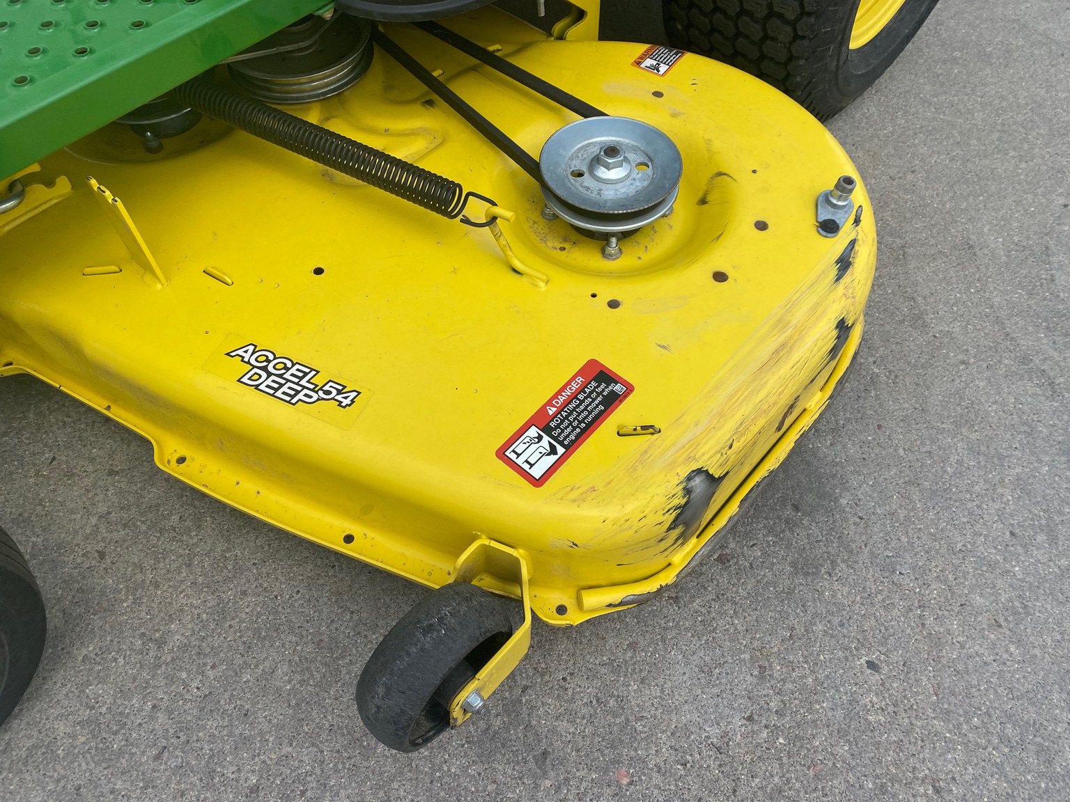 2020 John Deere Z375R Image 9