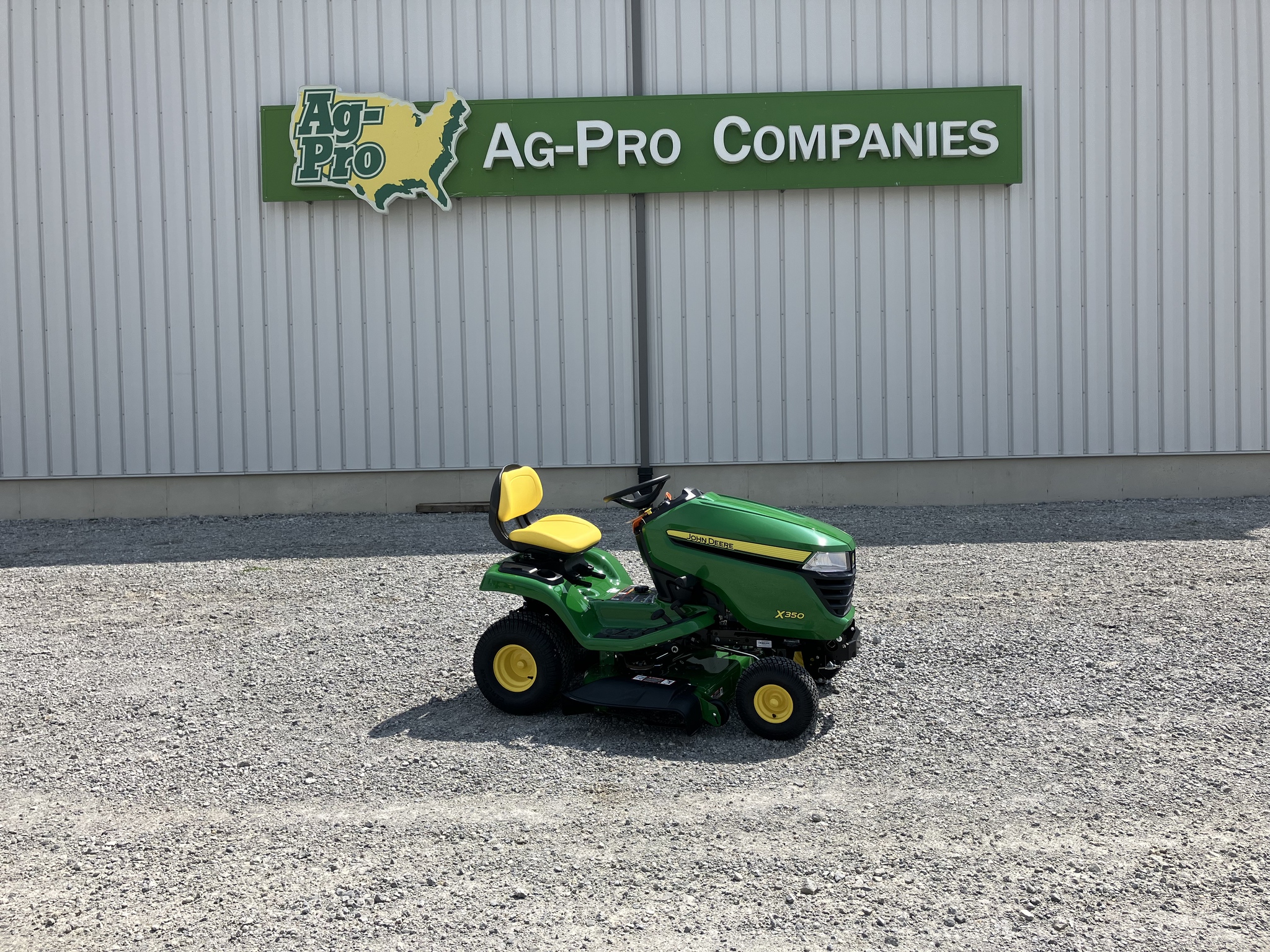 2025 John Deere X350 Image 1