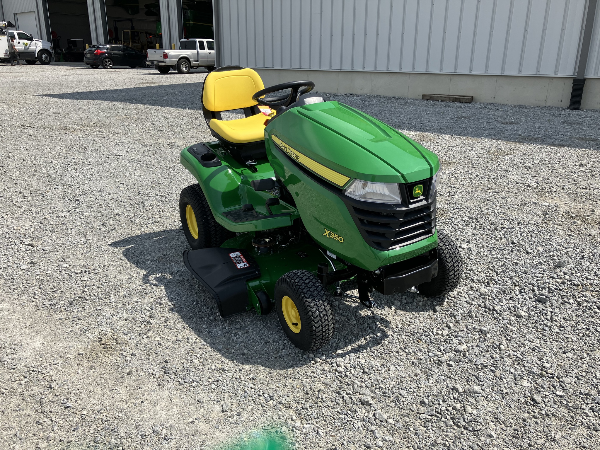 2025 John Deere X350 Image 5