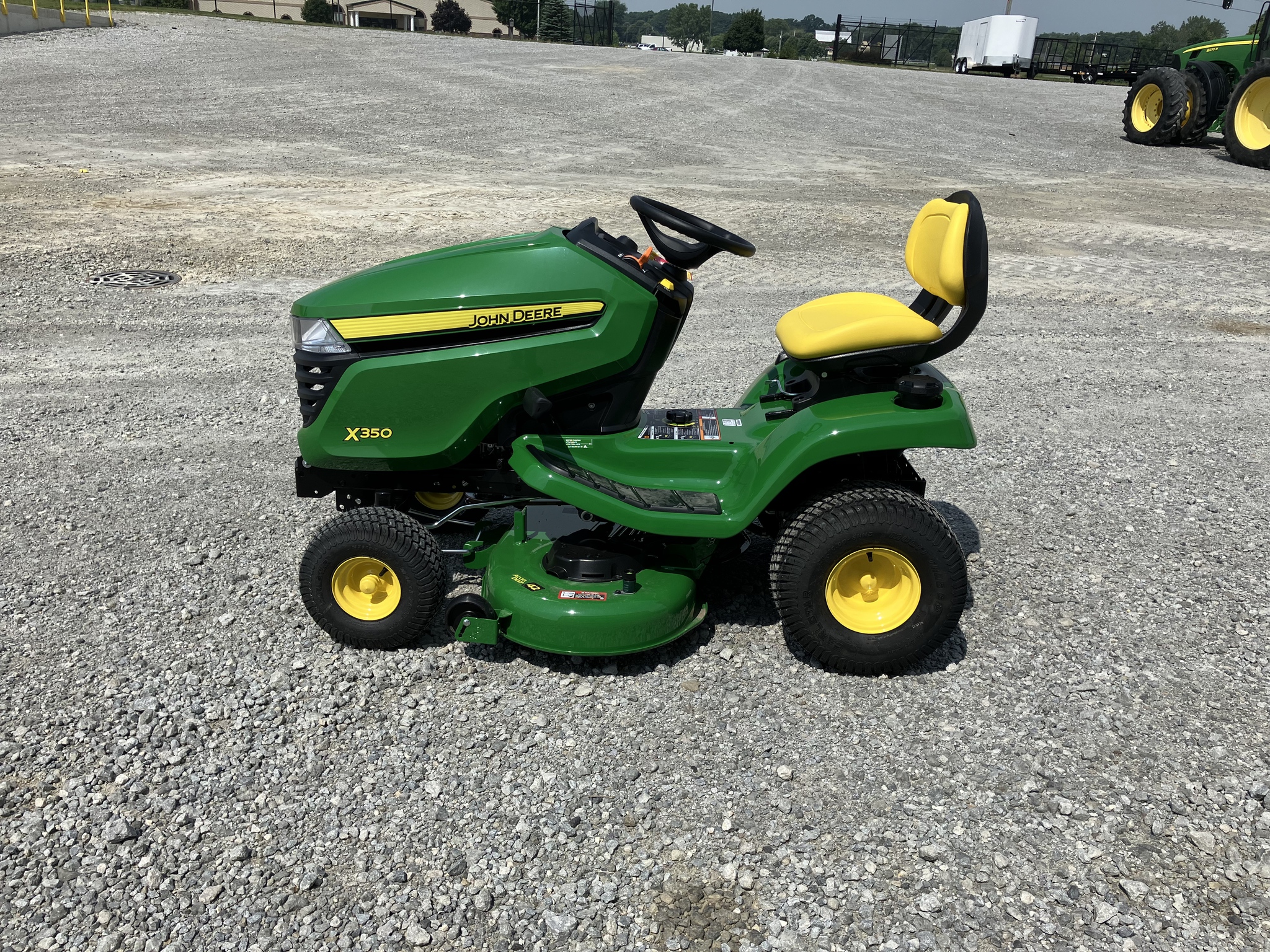 2025 John Deere X350 Image 6