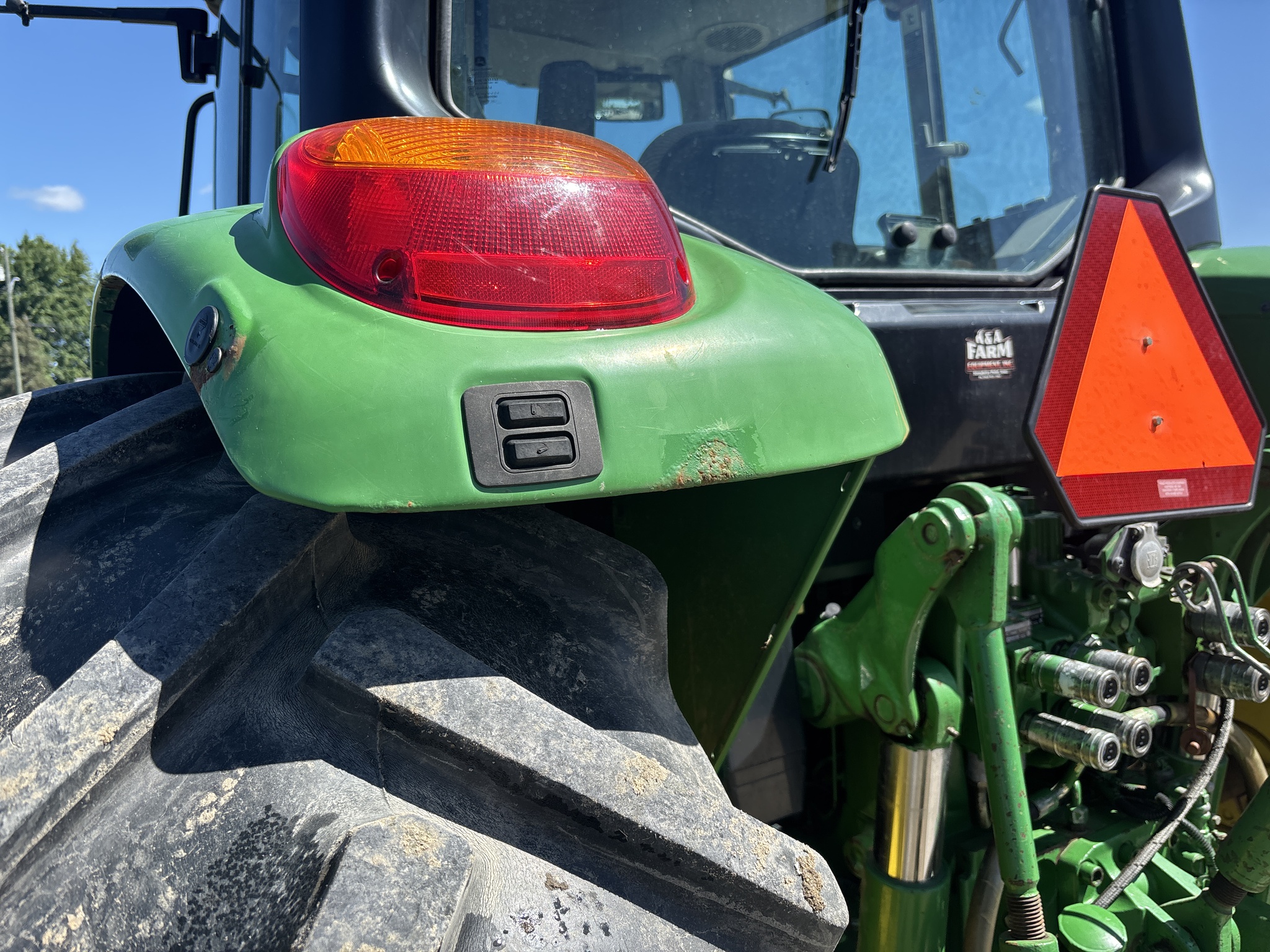 2009 John Deere 6430 Image 7