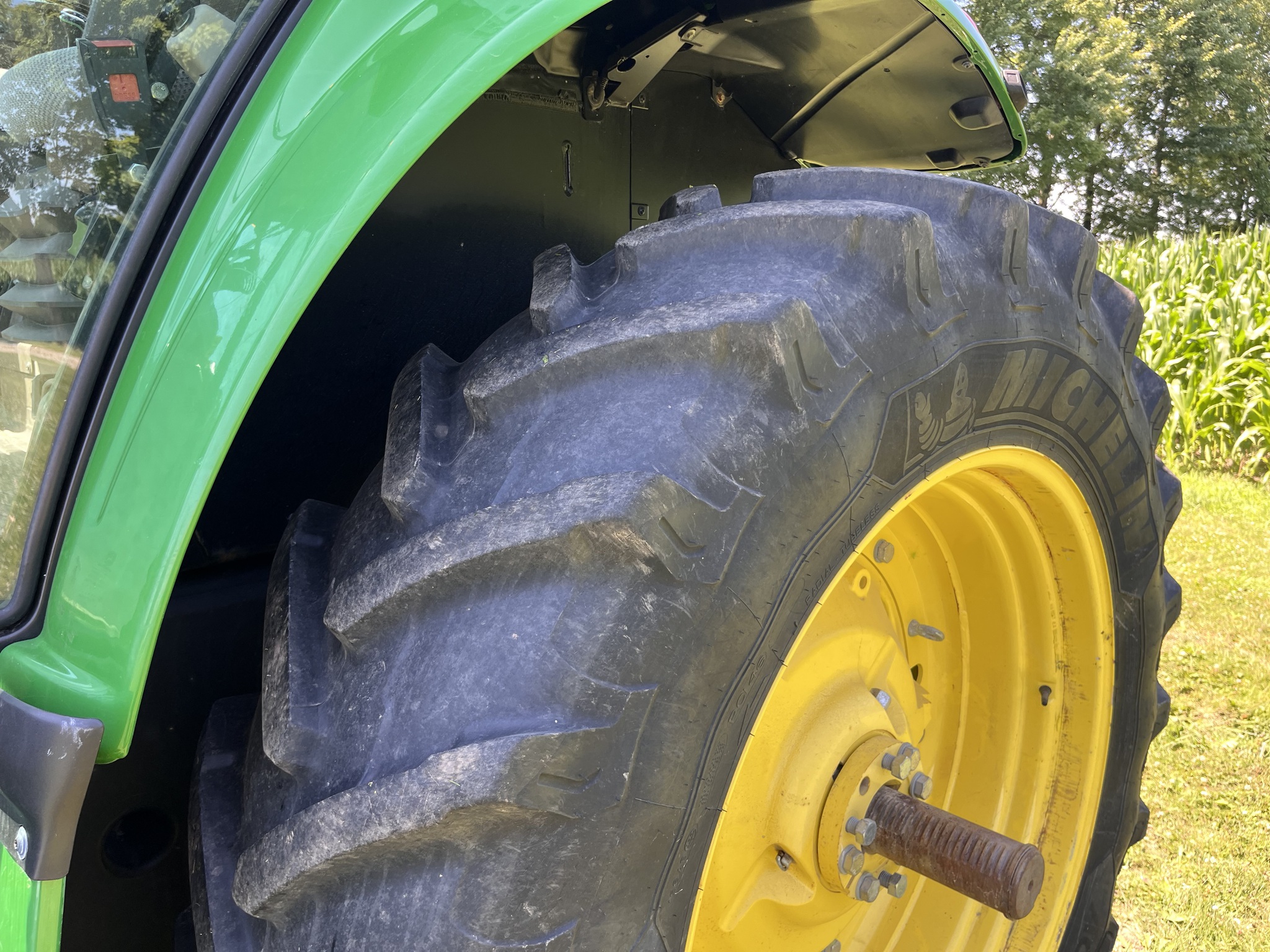 2019 John Deere 6155M Image 8