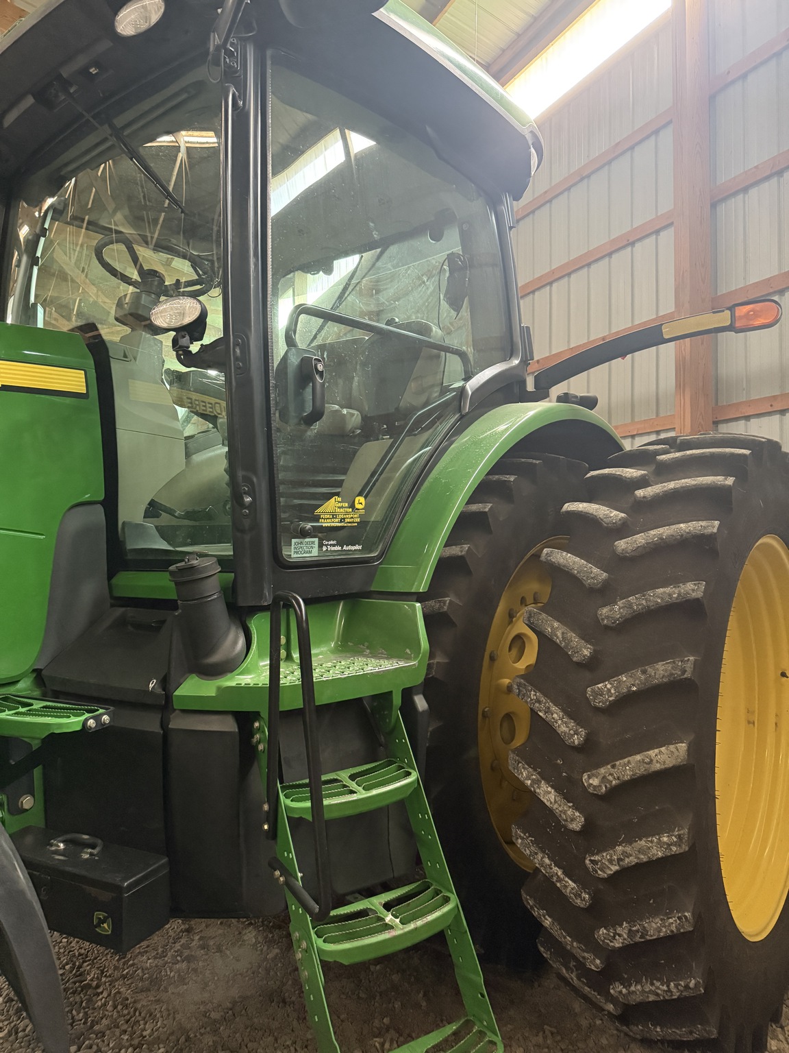 2010 John Deere 8270R Image 12