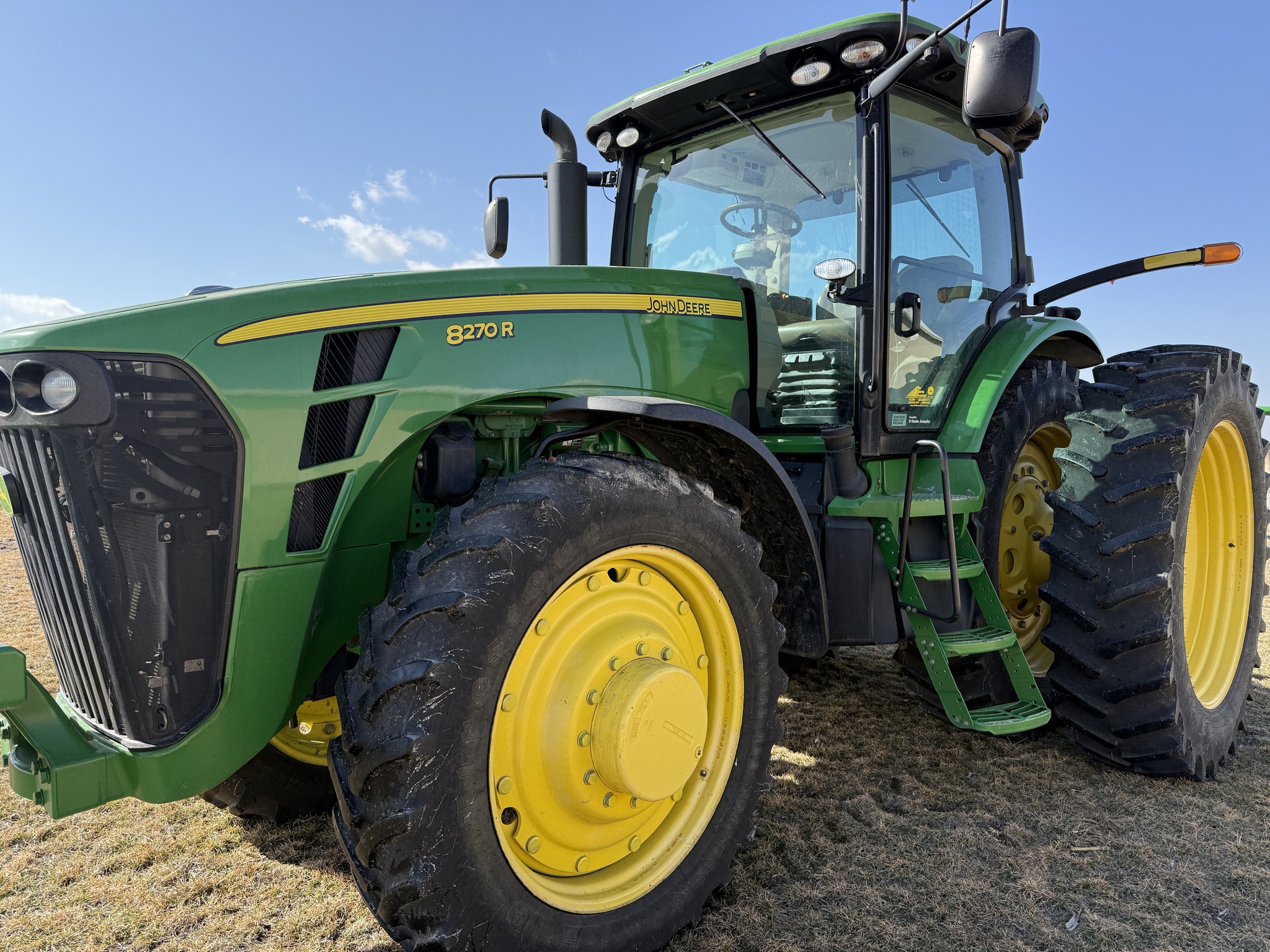 2010 John Deere 8270R Image 7