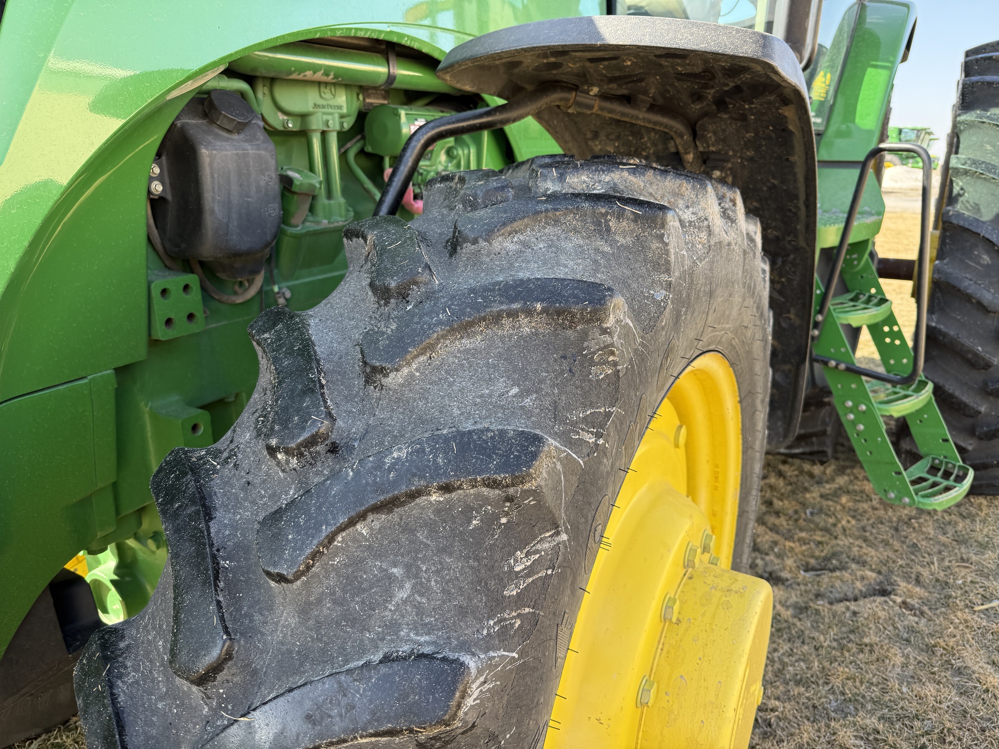 2010 John Deere 8270R Image 9