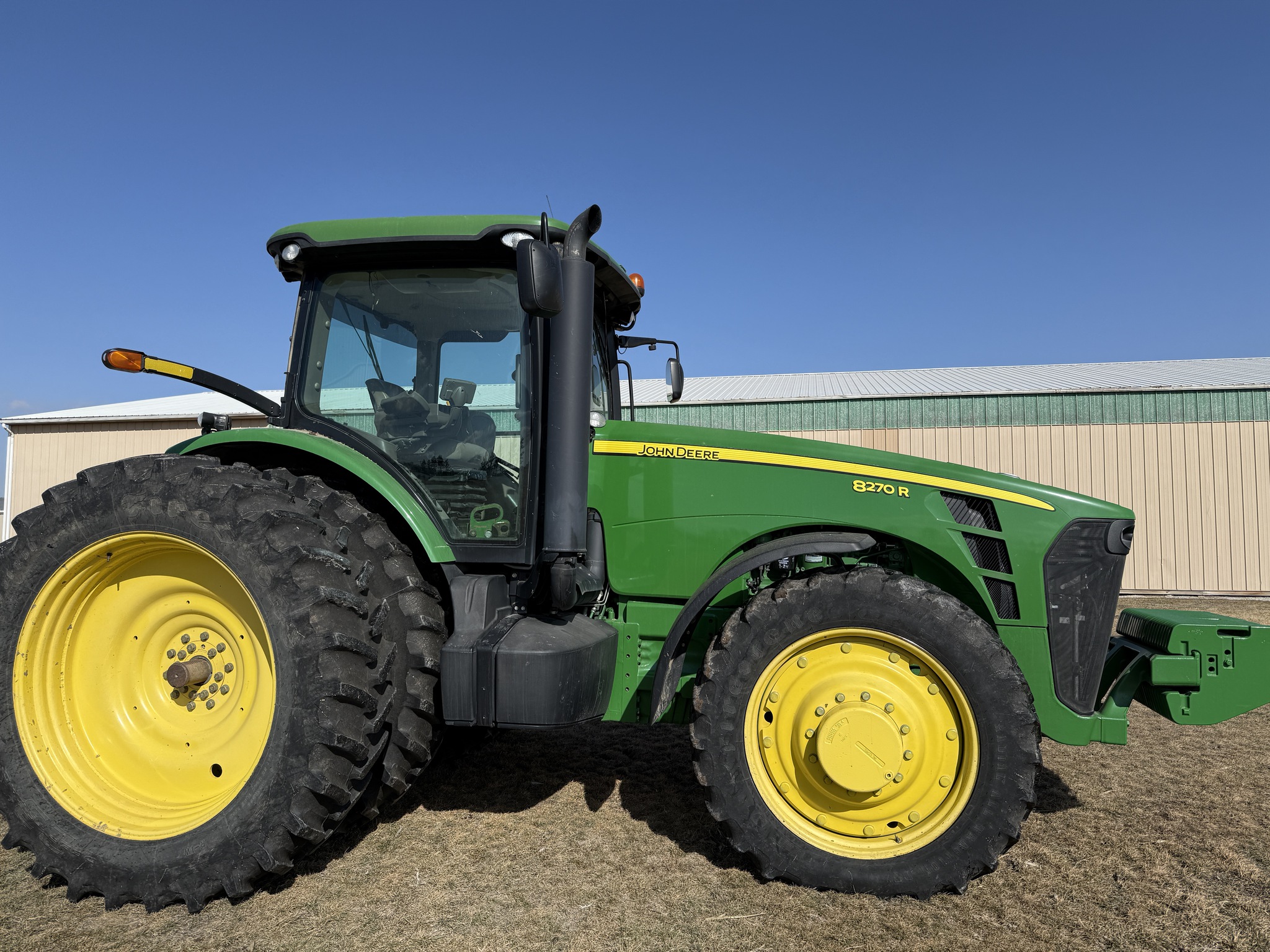 2010 John Deere 8270R Image 13