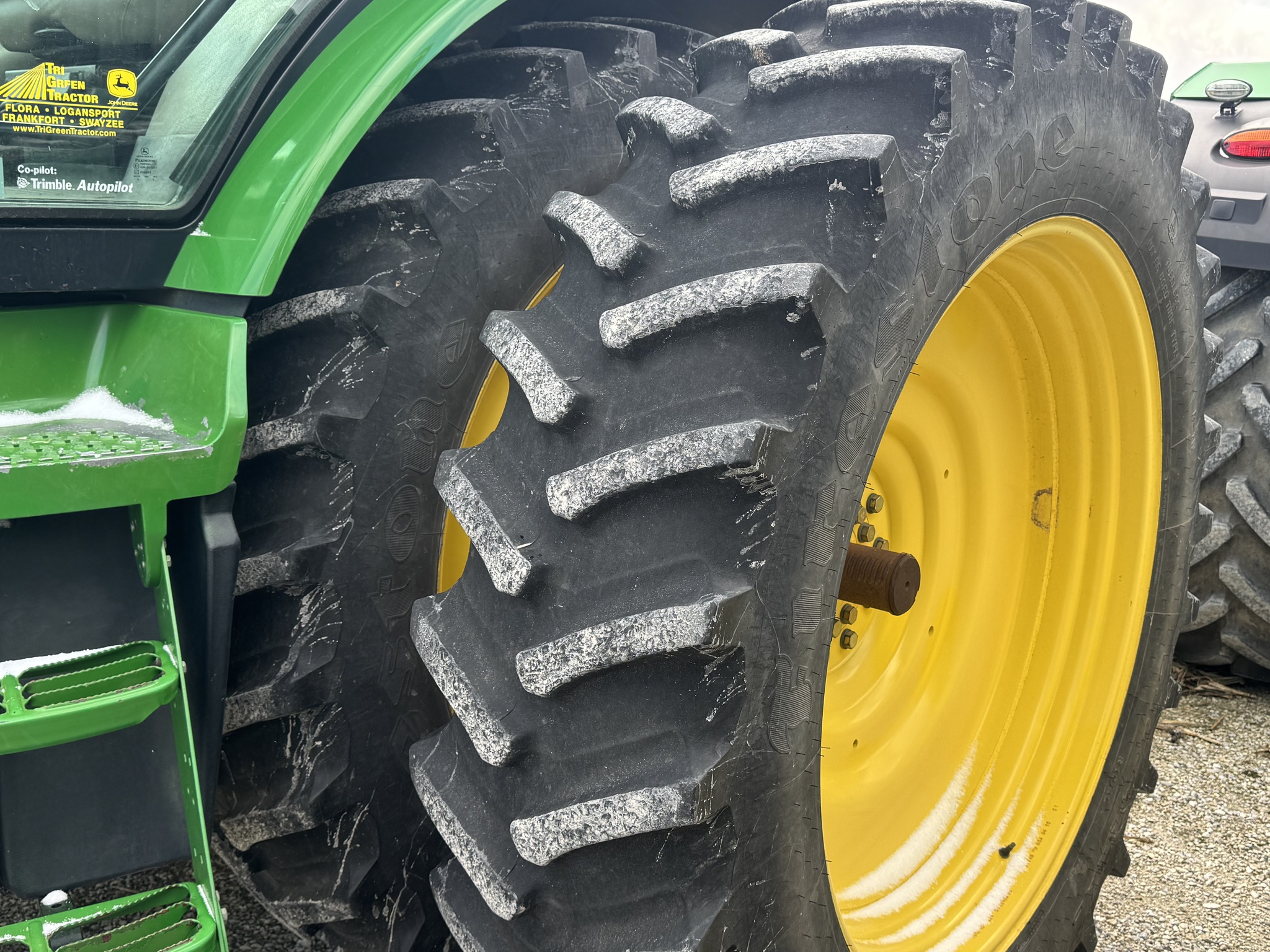 2010 John Deere 8270R Image 5