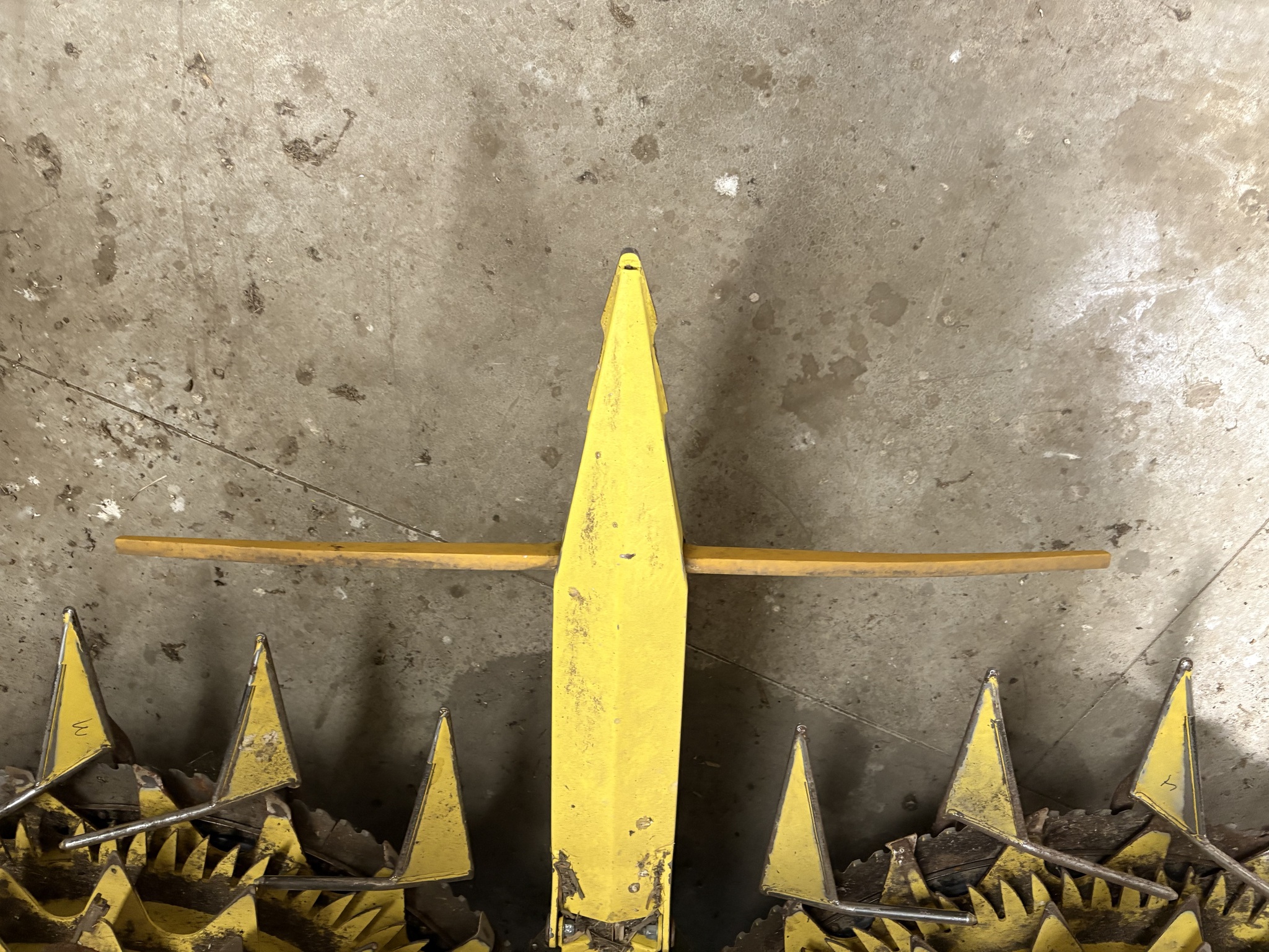 2022 John Deere 772 Image 6