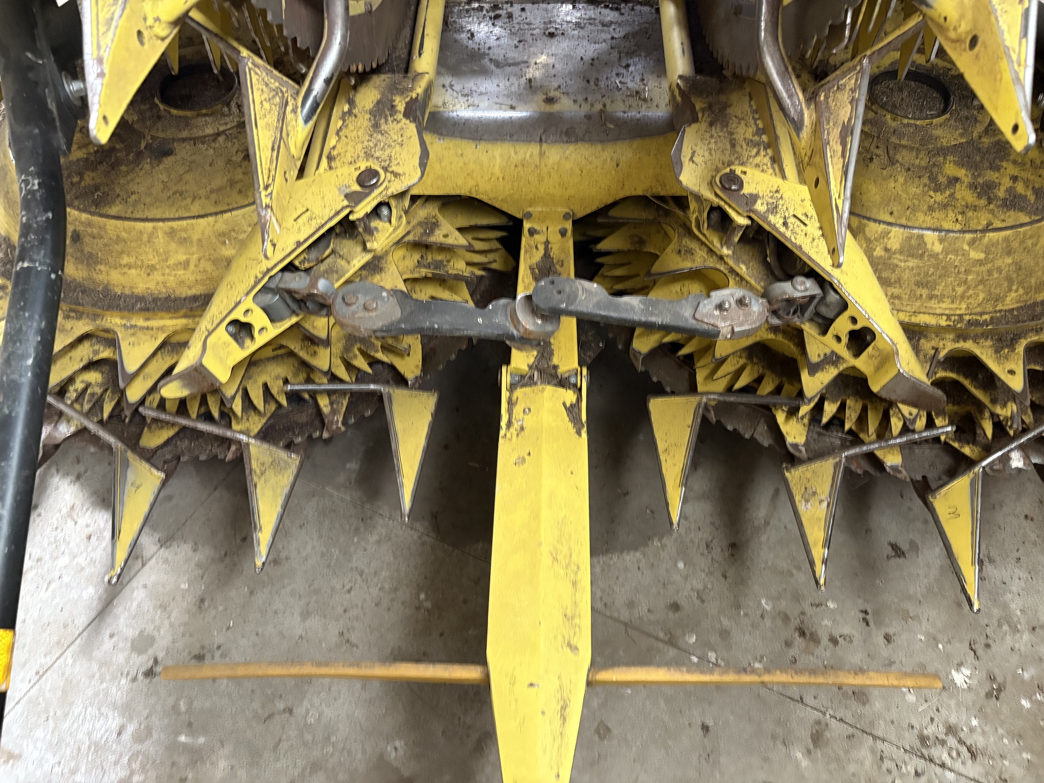 2022 John Deere 772 Image 14