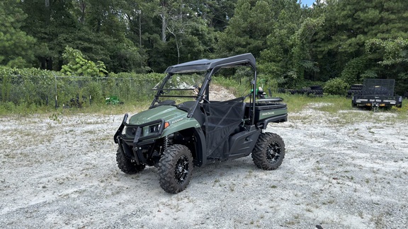 2025 John Deere XUV590M