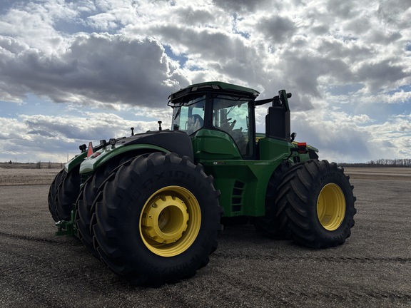 Used 2022 John Deere 9R 590 Articulated 4WD Tractors at Horizon Ag & Turf in Wetaskiwin, AB - Photo5