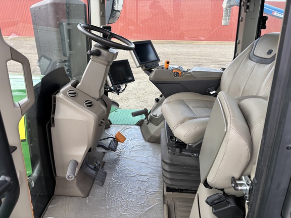 Used 2022 John Deere 9R 590 Articulated 4WD Tractors at Horizon Ag & Turf in Wetaskiwin, AB - Photo17