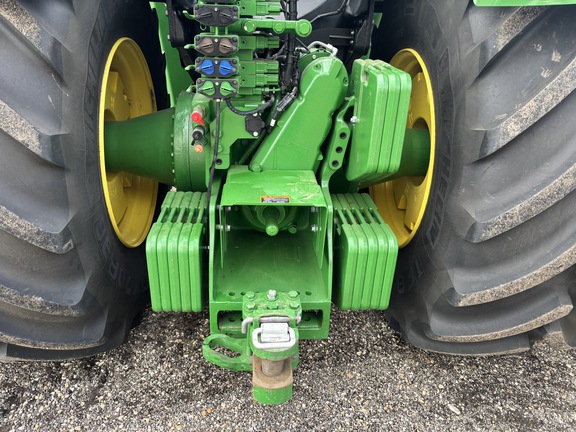 Used 2022 John Deere 9R 590 Articulated 4WD Tractors at Horizon Ag & Turf in Wetaskiwin, AB - Photo16