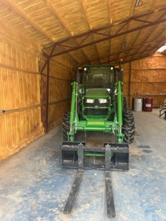 2015 John Deere 5055E Image 3