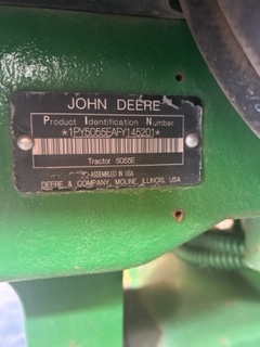 2015 John Deere 5055E Image 13