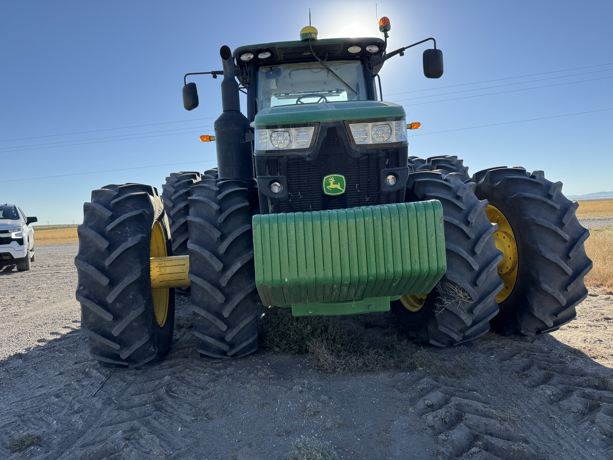 2017 John Deere 8320R Image 3