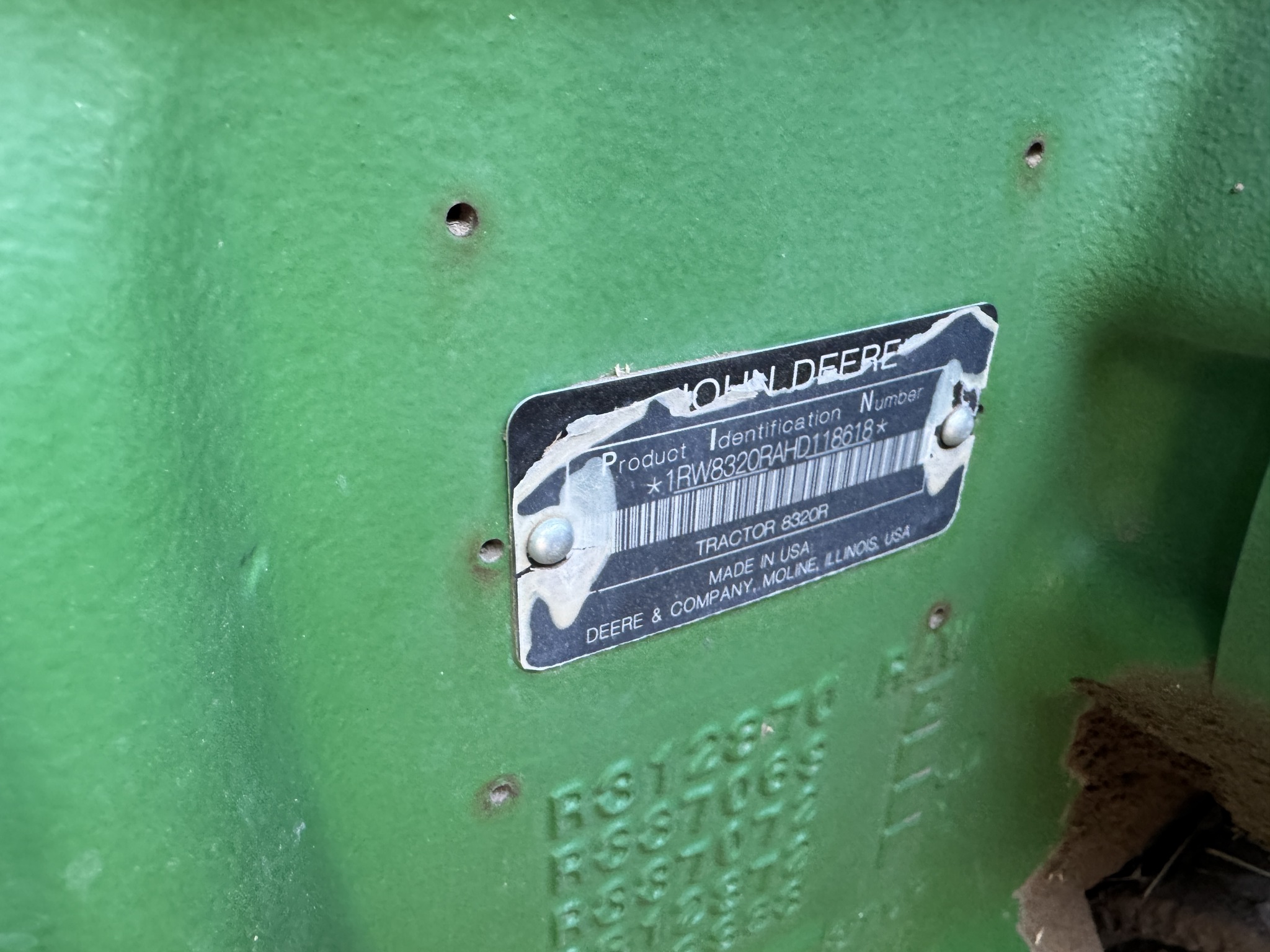 2017 John Deere 8320R Image 12