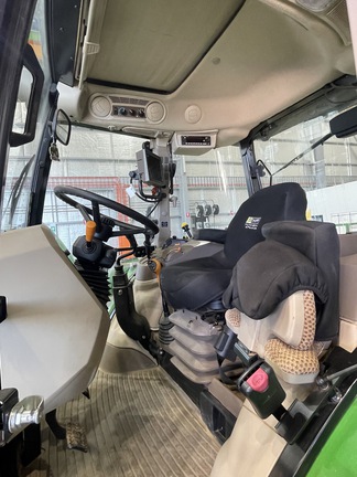 John Deere 5120M image 5