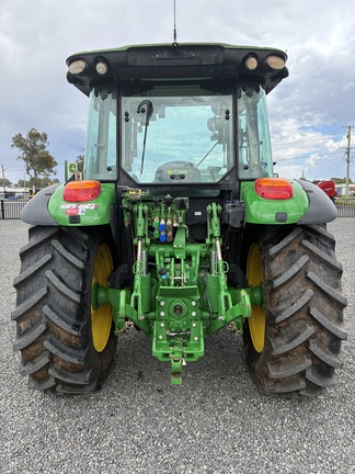 John Deere 5120M image 10