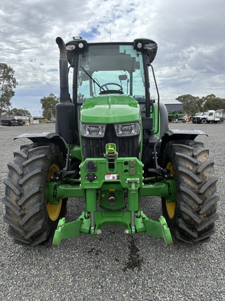 John Deere 5120M image 13