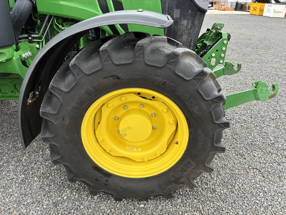 John Deere 5120M image 15