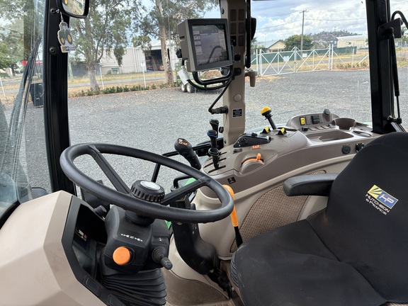 John Deere 5120M image 18