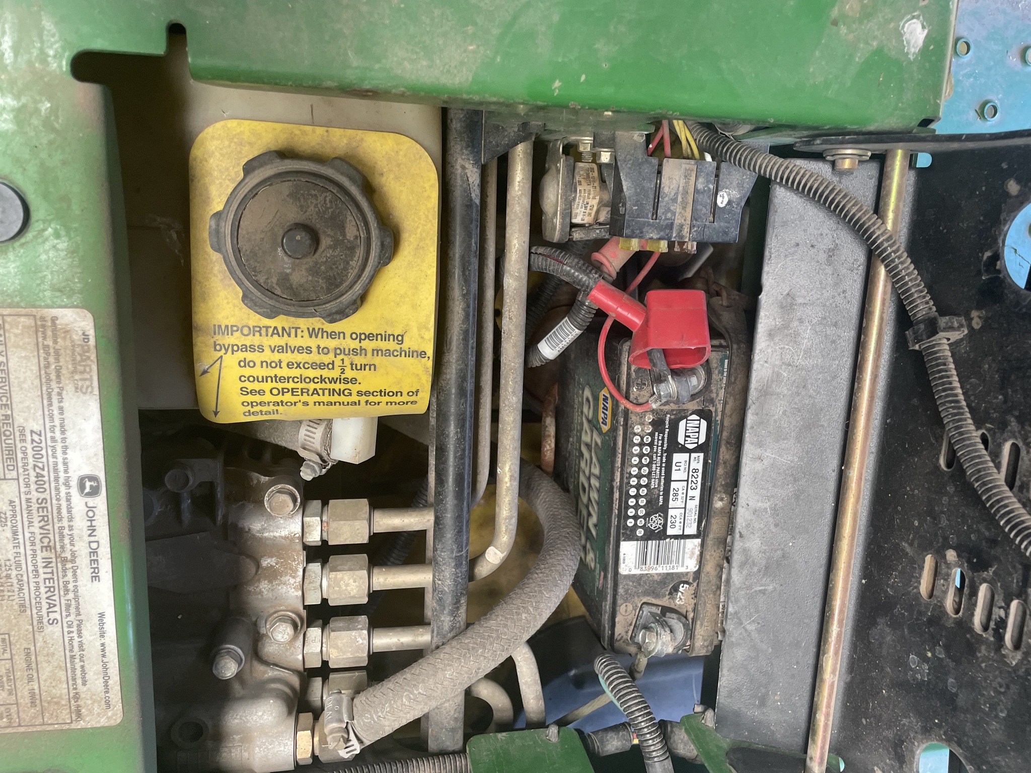 2009 John Deere Z445 Image 4