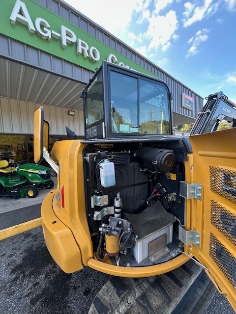 2025 John Deere 60 P Image 7