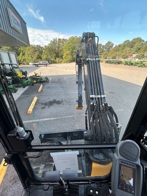 2025 John Deere 60 P Image 9