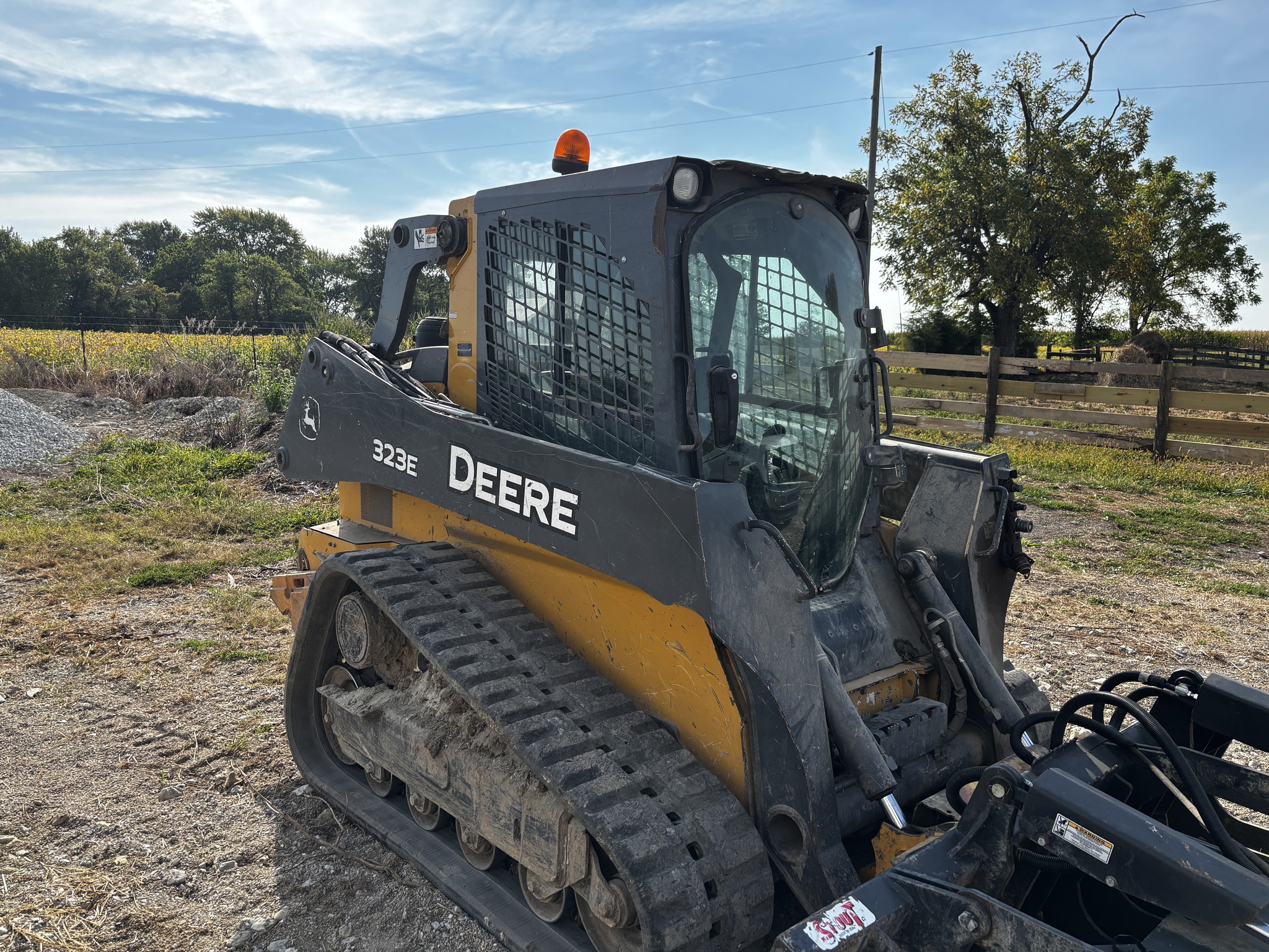 Used 2016 John Deere 323E Compact Track Loaders at Koenig Equipment in Richmond, IN - PhotoXL1